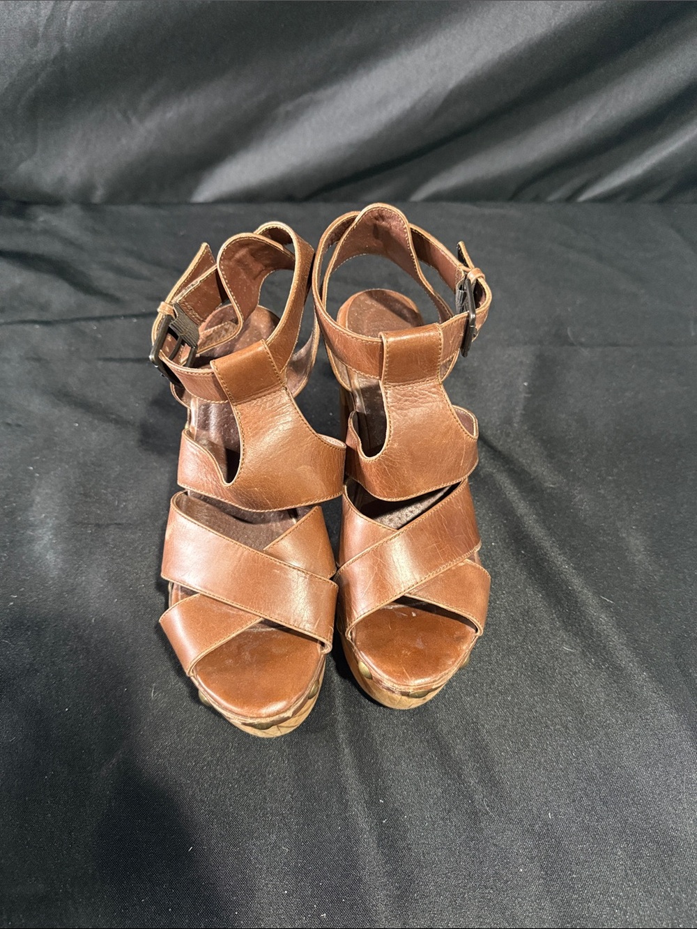 Brown Women's Leather wood Sandals - Classic Strappy Design